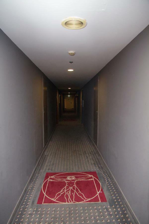 Apartments4You Leonardo 17 バト・ヤム エクステリア 写真